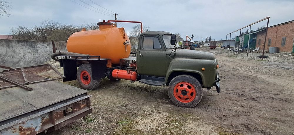 Продаєься Асенізатор газ 52