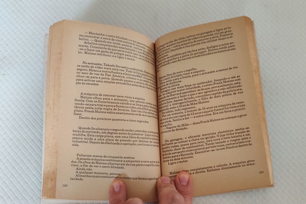 Assalto ao aeroporto livro