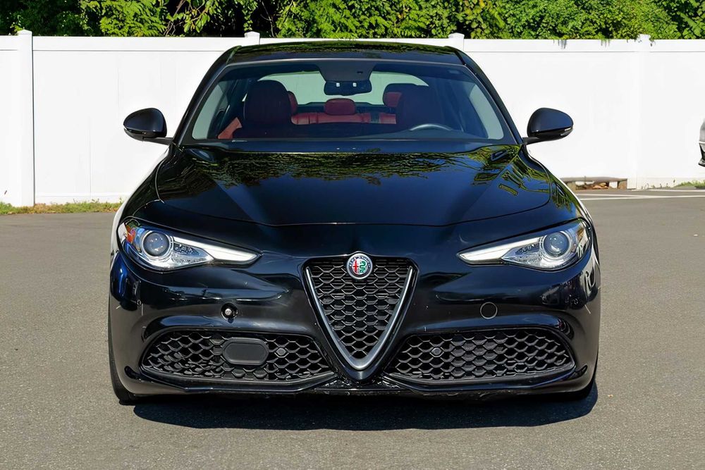 Alfa Romeo Giulia      2019