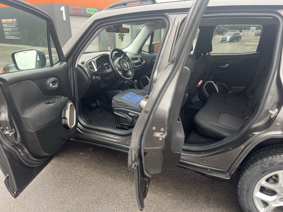 Авто Джип Ренегат Jeep Renegade 2,4, автомат 9 ступ., повний привід.