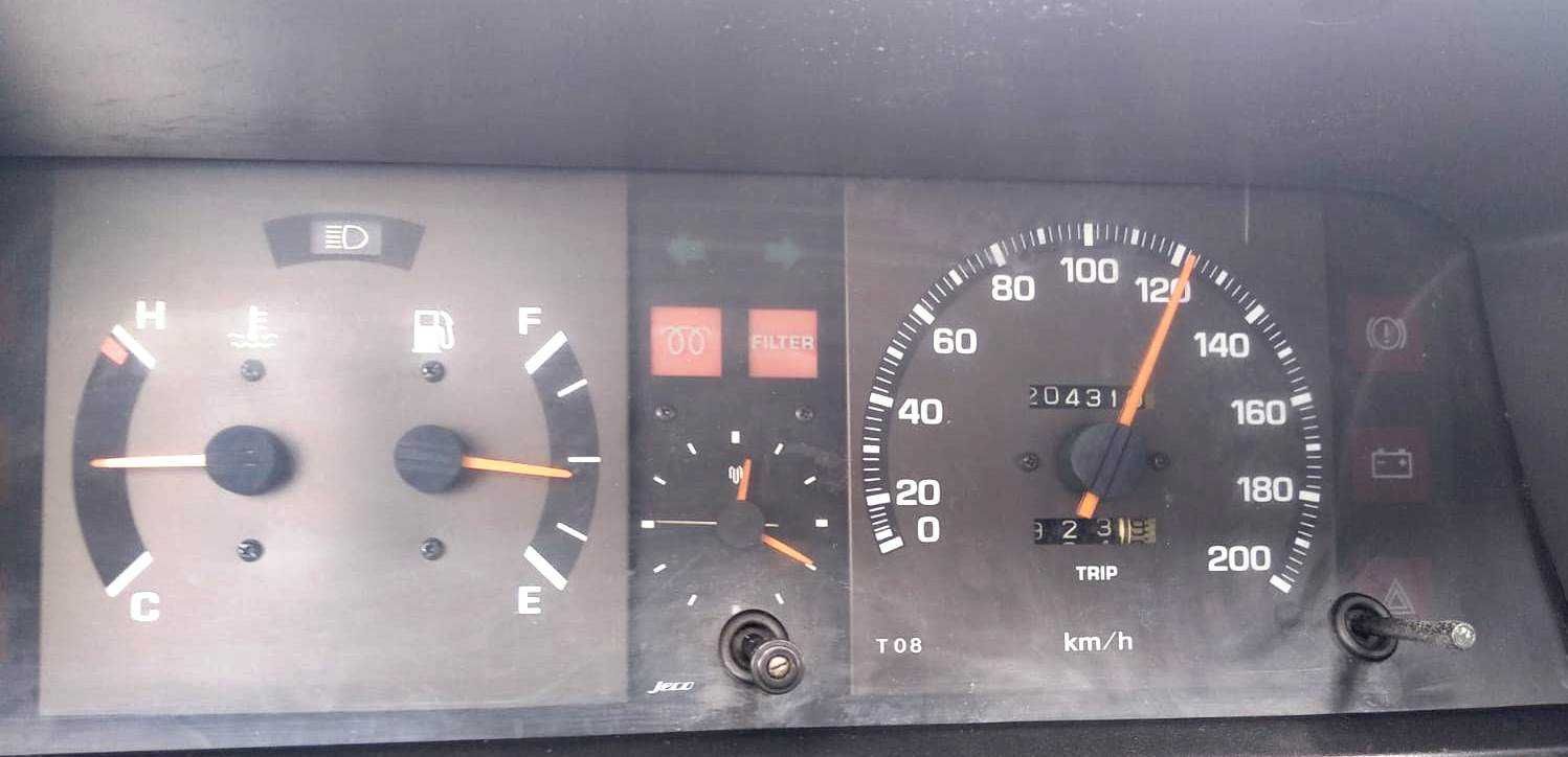 Toyota Carina II 2.0 Diesel - marzenie Polaków w PRL - żółte tablice