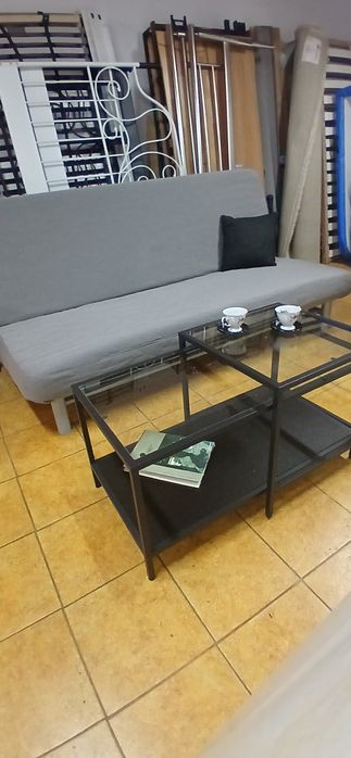 Łóżko sypialne z materacem