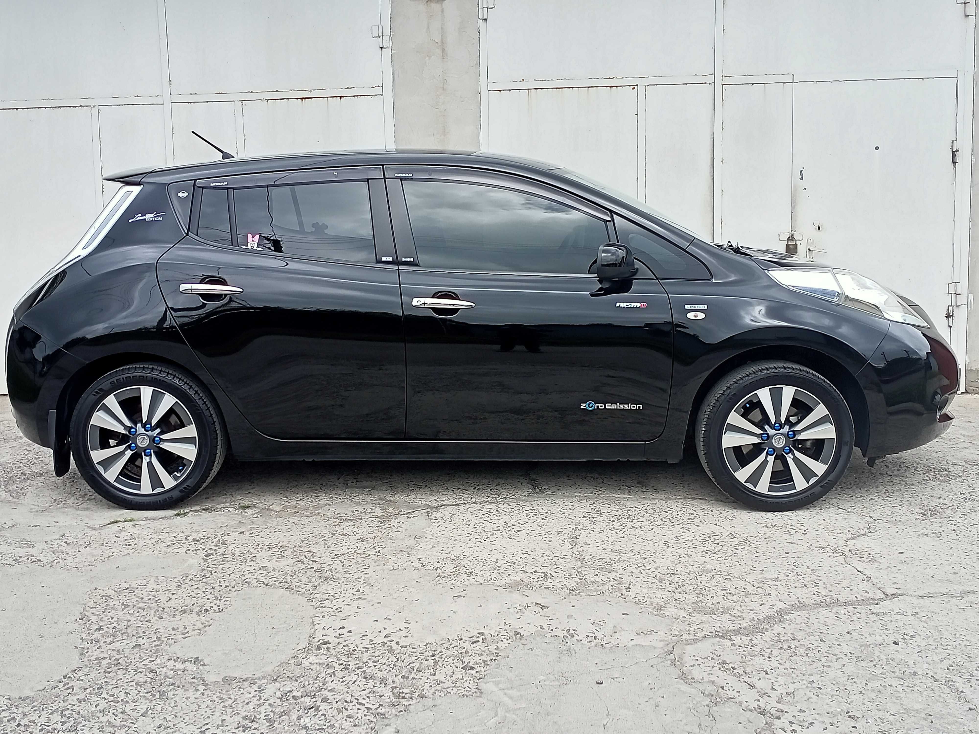 Продам свой NISSAN LEAF - электро, в идеальном состоянии!