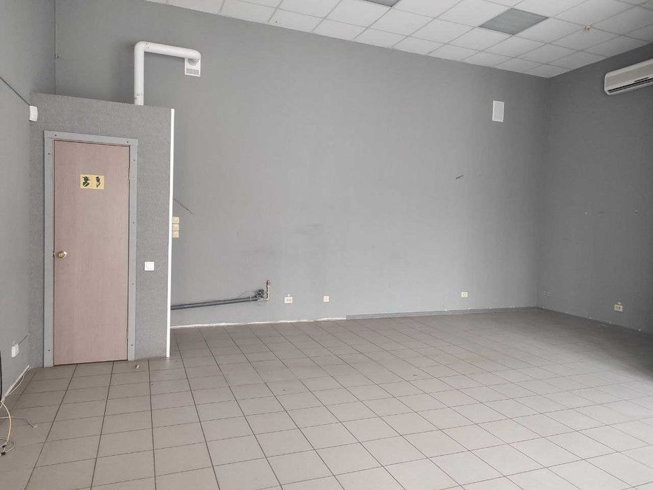 Оренда приміщеня 40,5 м2/ пр. Ювілейний 57/106/ червона лінія