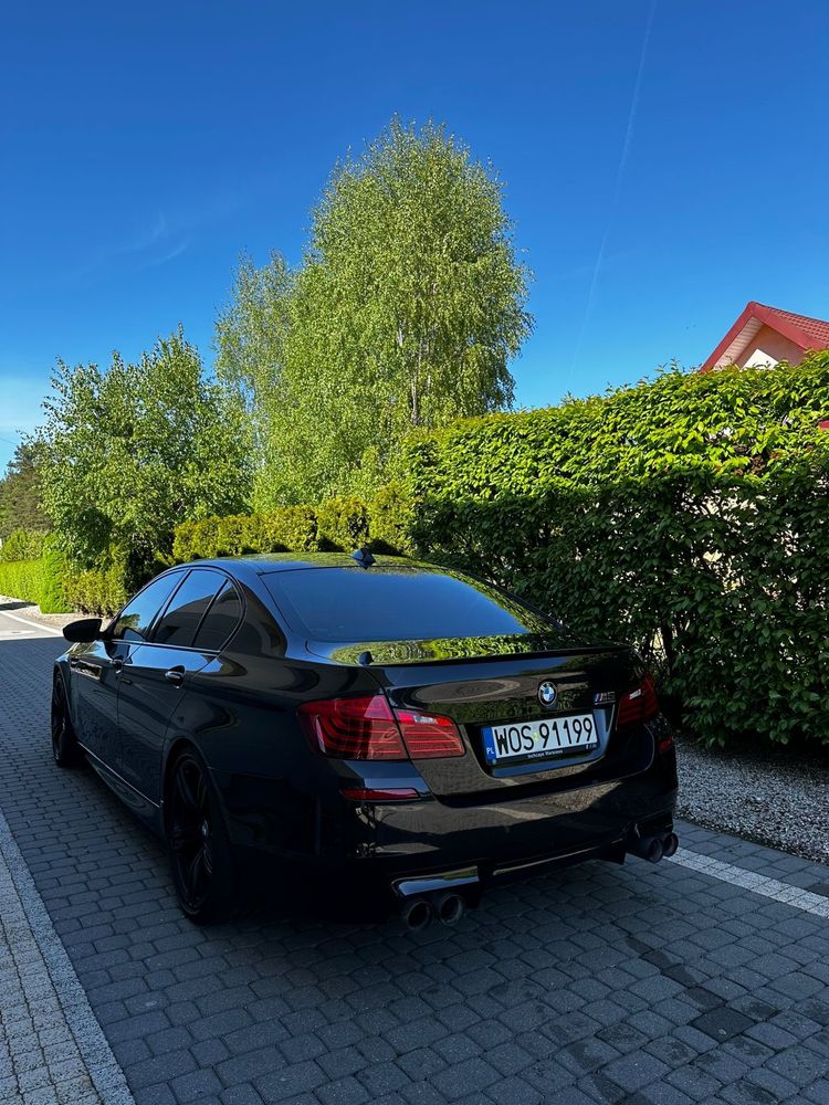 BMW M5 F10 2016