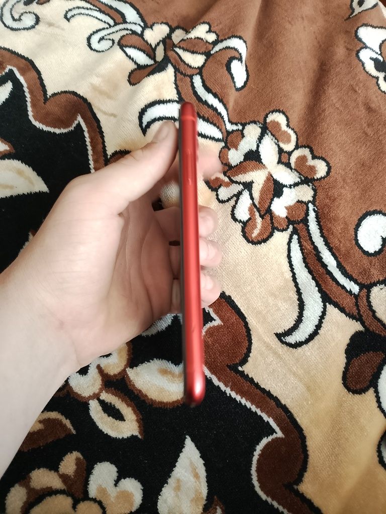 iPhone 11, 64gd RED