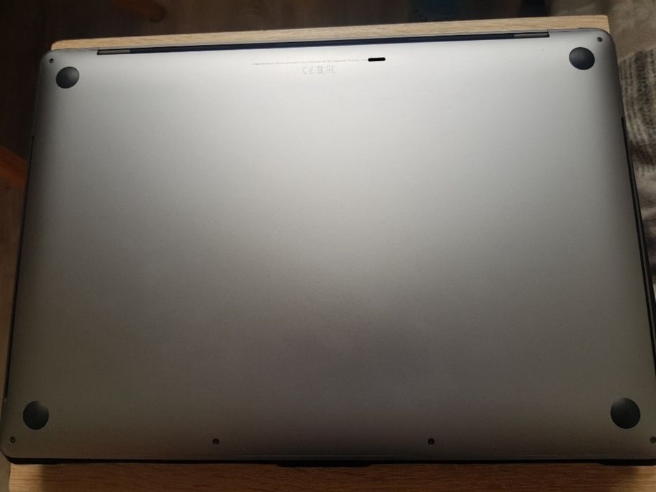Apple MacBook Pro 16" Retina i9-9980H 16GB SSD 1TB