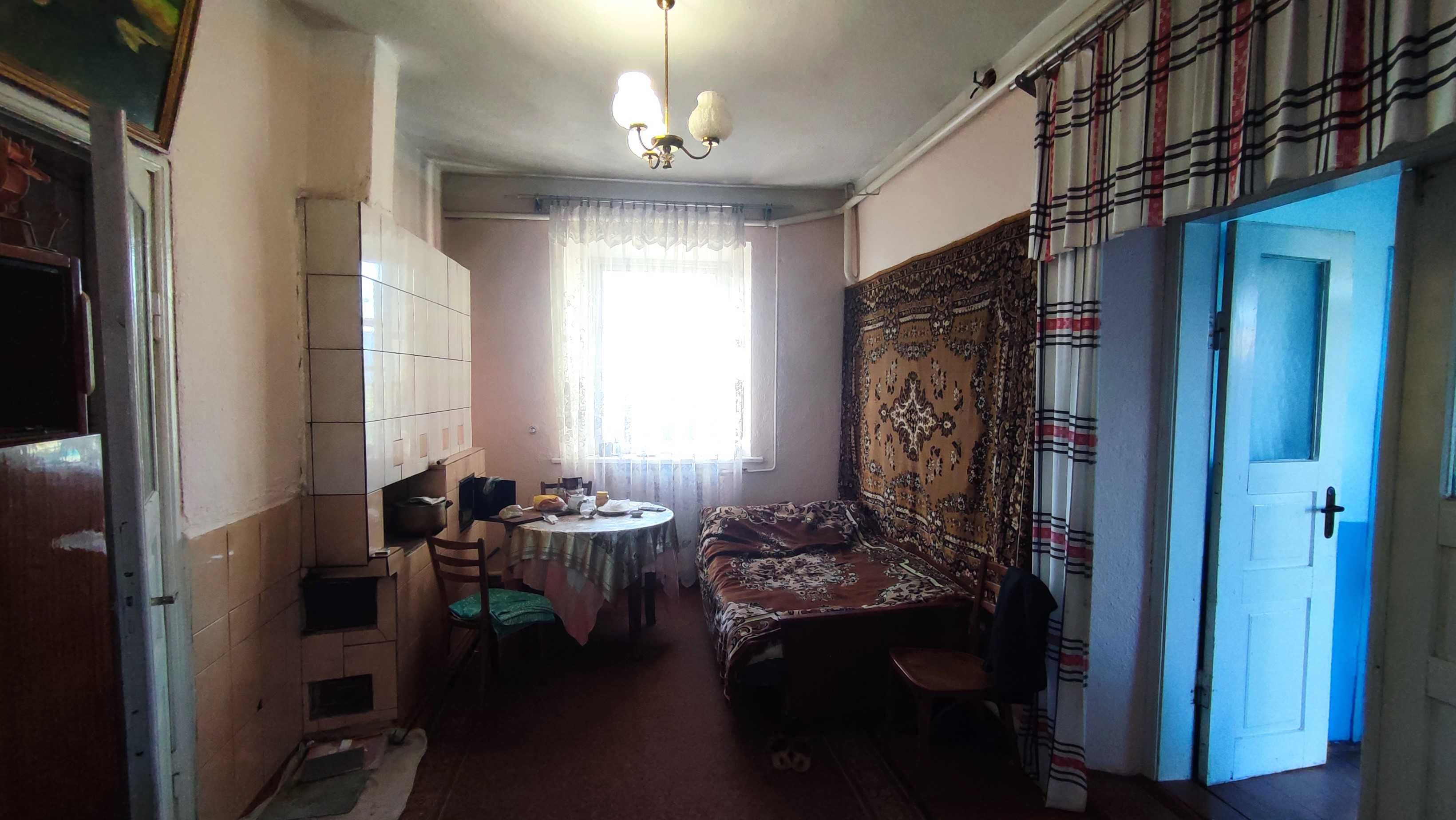 Продам будинок 5 кімнат гараж ділянка 47 соток, під державні програми
