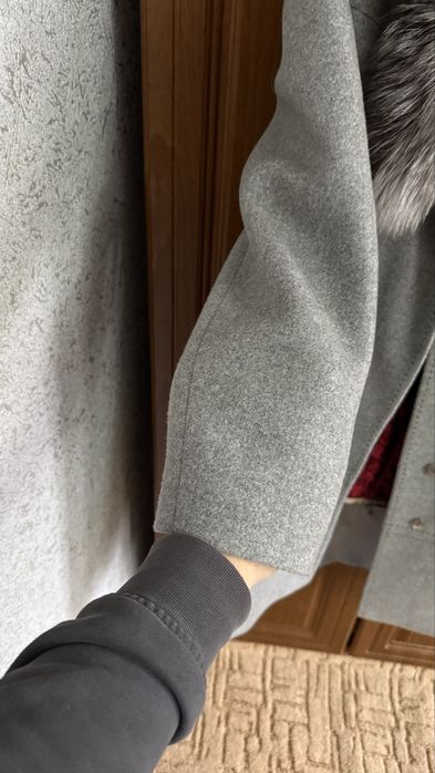 Кашемірове зимове пальто з натуральним хутром