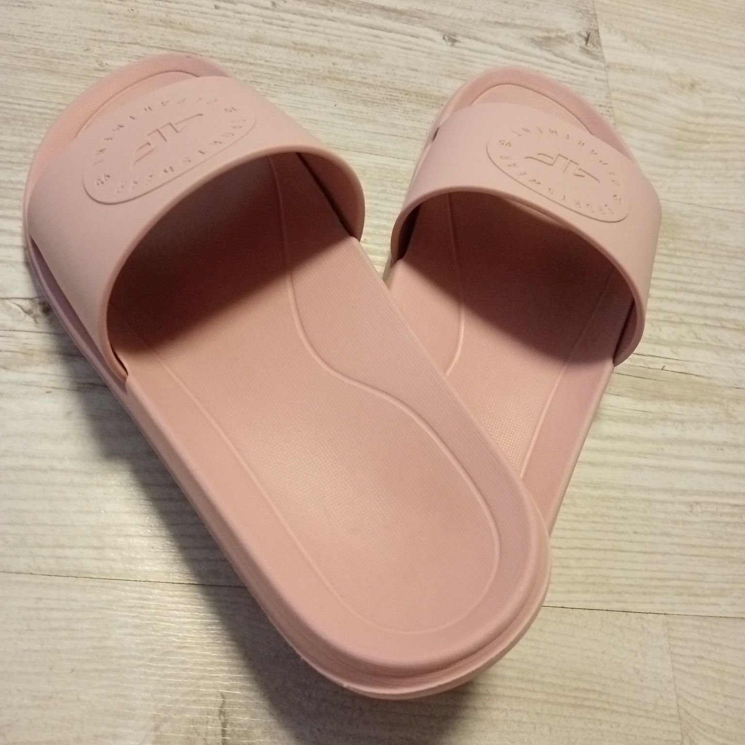 Klapki damskie basenowe plażowe 4f 38/39