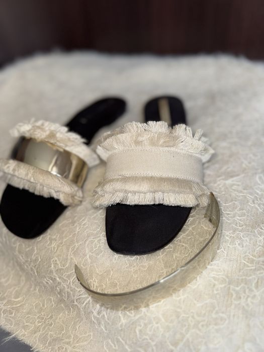 Zara klapki boho frędzle 41 złote blaszki glamour lustrzane