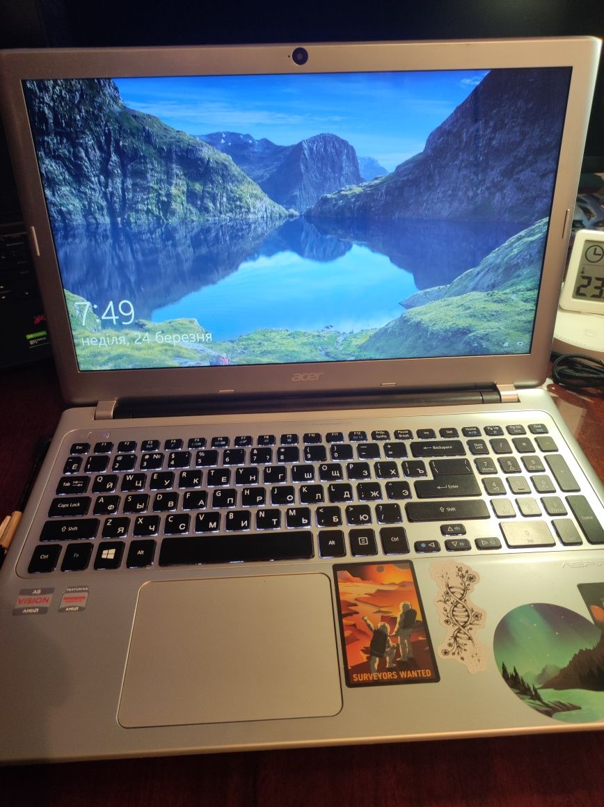Ноутбук Acer aspire v5 551g 10/120ssd+750hdd 4ядра 1г відео карти