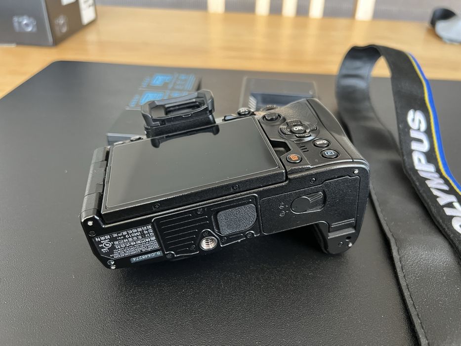 Olympus OM-D E-M1 Mark III *niski przebieg*