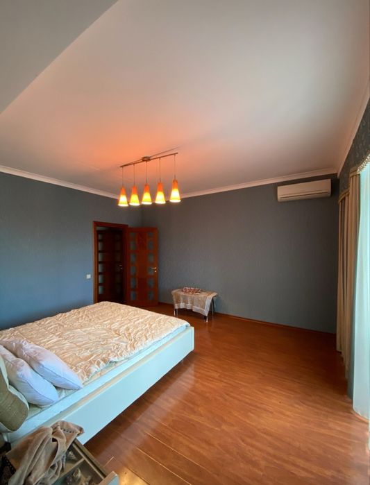 Простора та затишна квартира на вул.Млинова