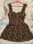 Sukienka czarna w truskawki r. 36 (S) Shein