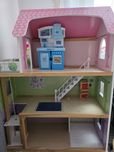 Domek dla lalek,  drewniany