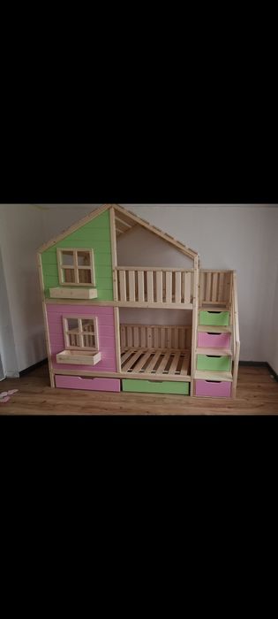 Łóżko piętrowe domek drewniany +kolor