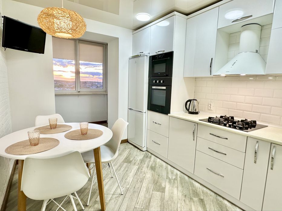 Оренда 1 кім квартири в будинку закритого типу Дружба