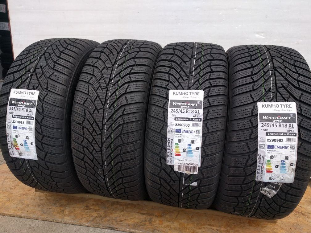 245/45R18 100V XL Kumho WinterCraft WP52 NOWE