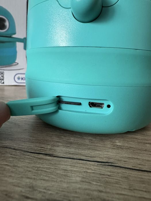 Інтерактивний робот Квінсі Quincy