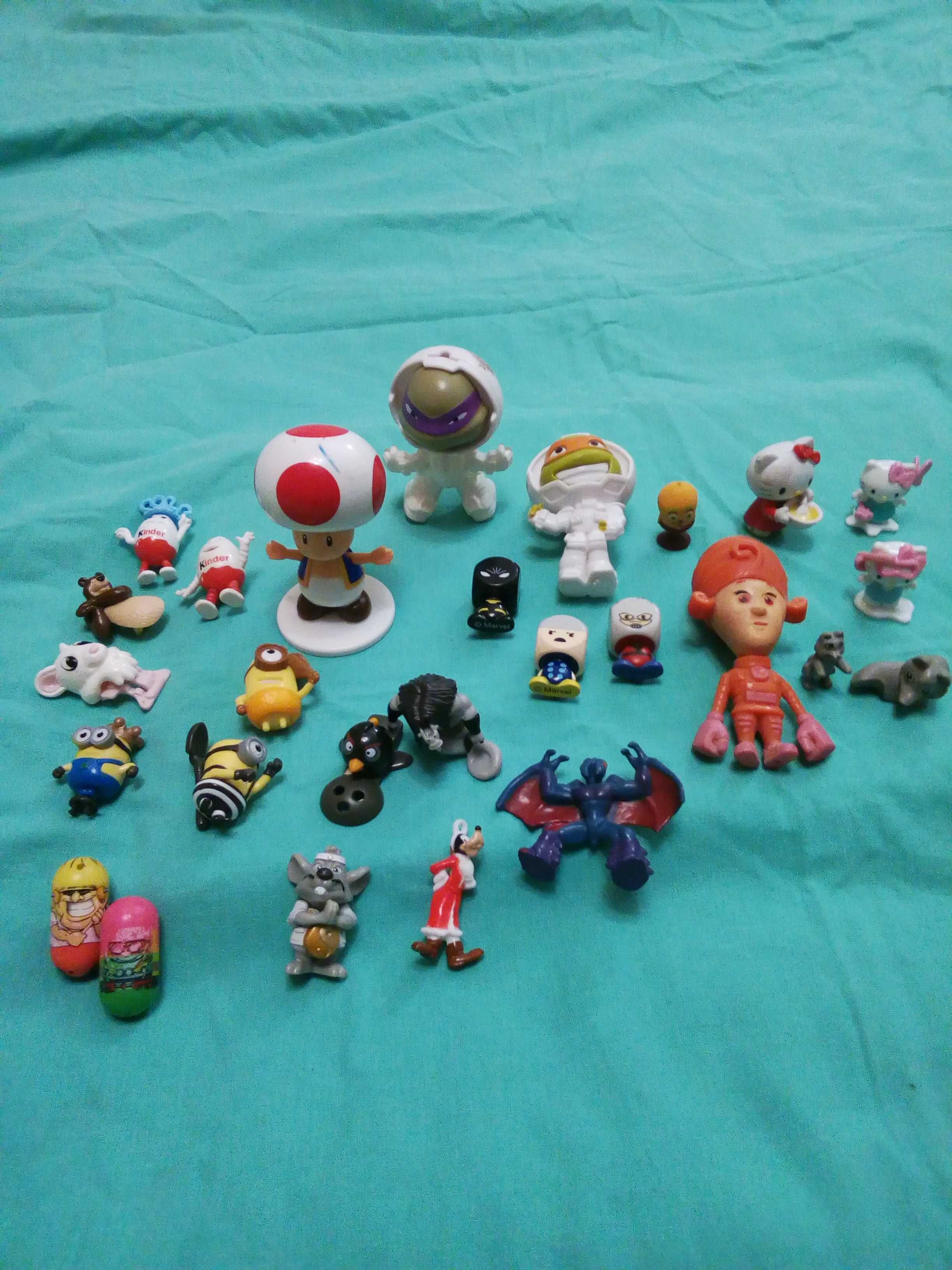 Мелкие игрушки  с разных наборов б/ у в хор. состоянии