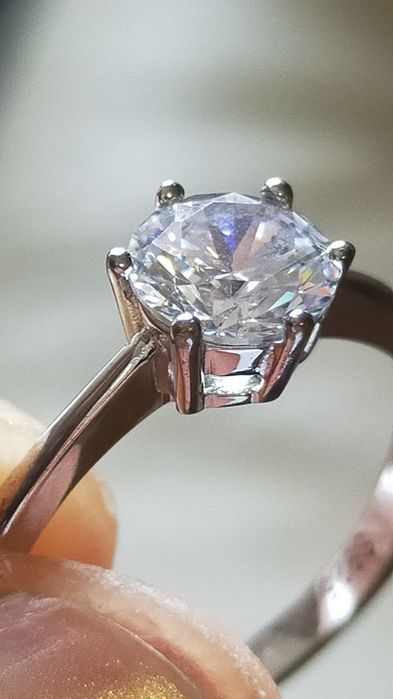 Vendo anel prata S925 prata e diamante moissanite