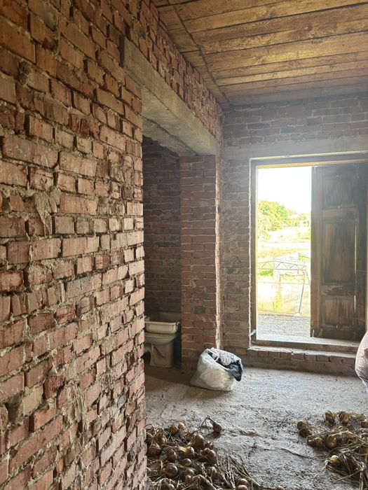 Продається булинок в селі Скоморохи