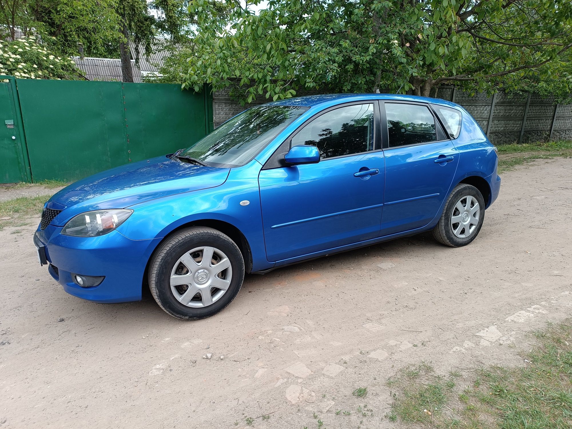 Продам Mazda 3 1.6 бензин