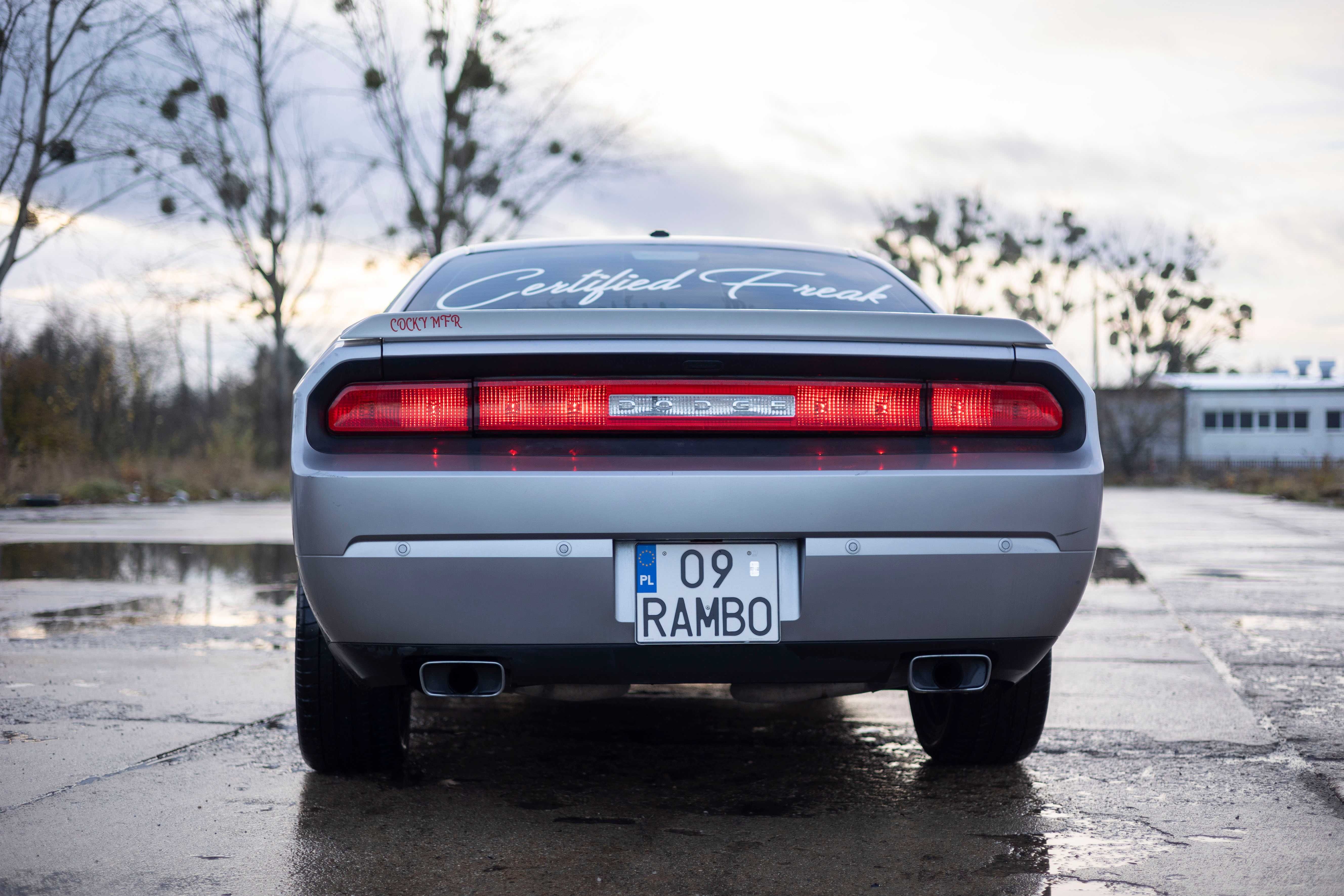 Dodge Challenger 5.7 V8 Hemi 2014r.