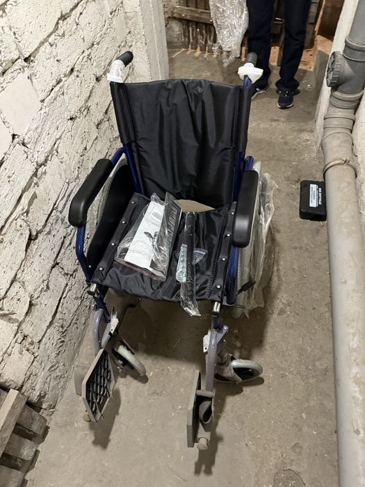 Wozek inwalidzki breezy 90 nowy