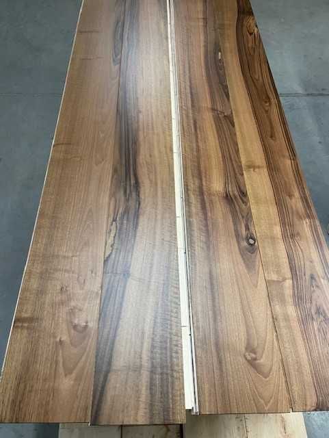 Deska 2-warstwowa Orzech Włoski 200x1600 - 1900, olejowosk {17m2}