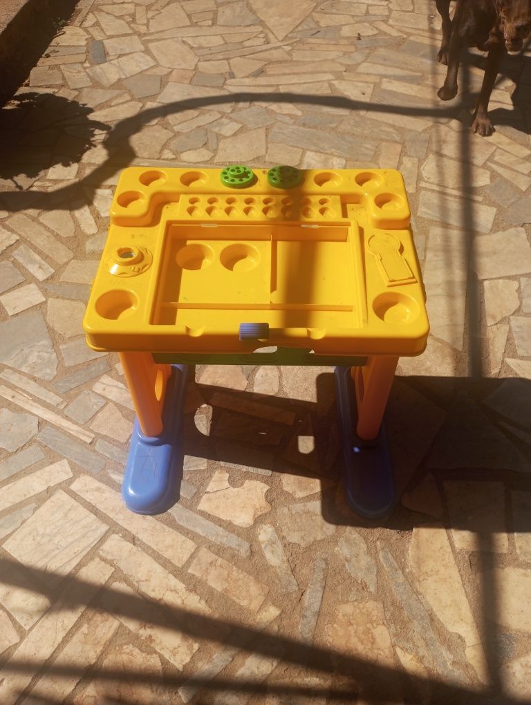 Mesa para brincar