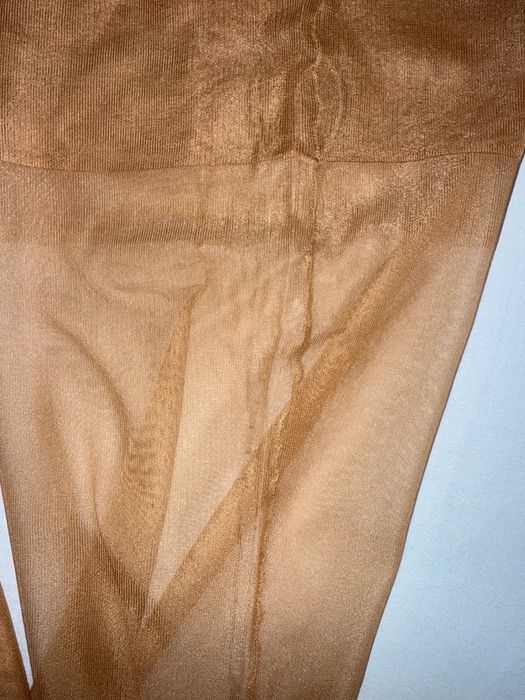 Pończochy nylonowe ze szwem