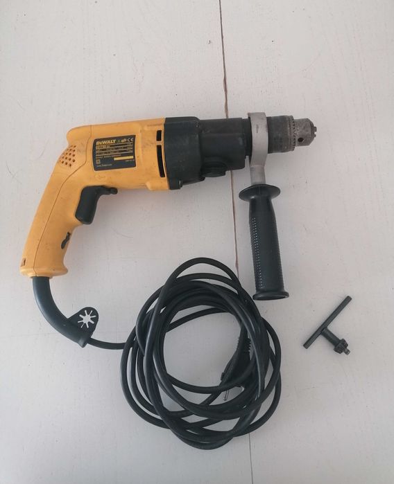 Borbequim furadeira Dewalt  D21720-qs