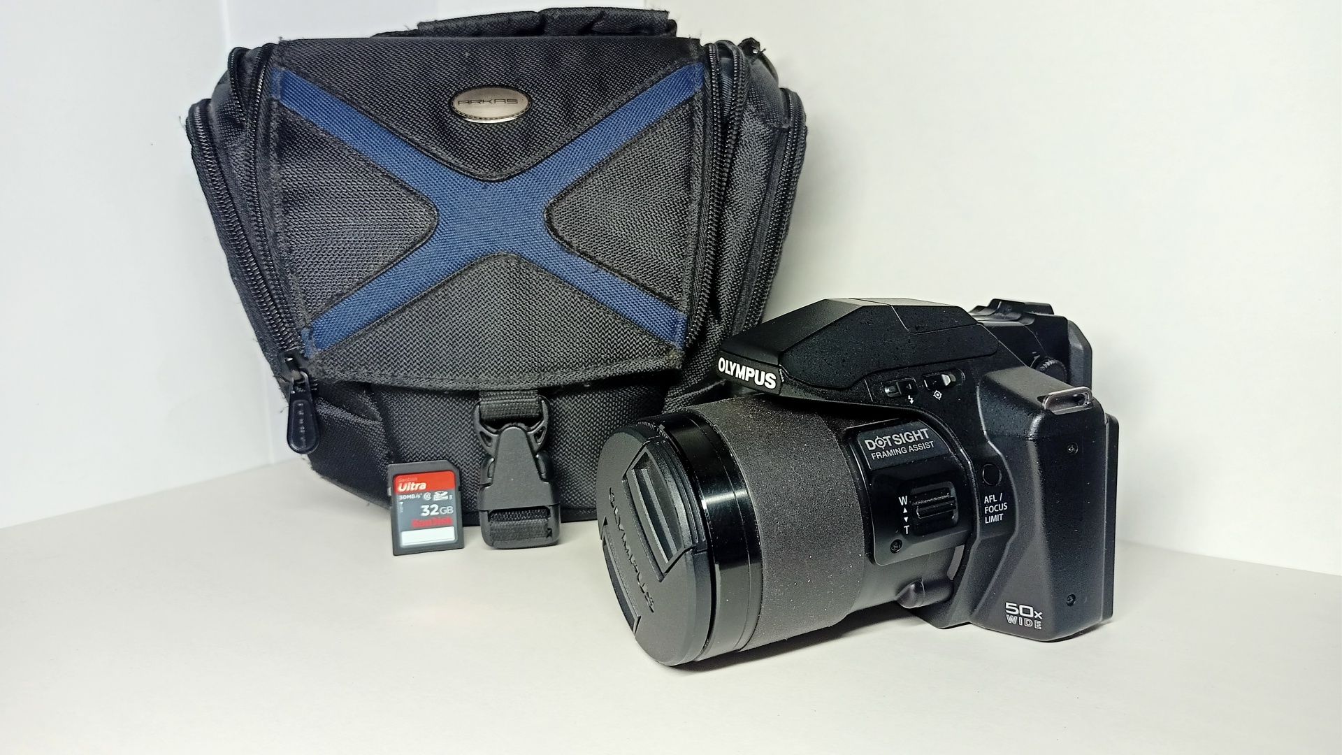 Olympus Stylus SP-100ee