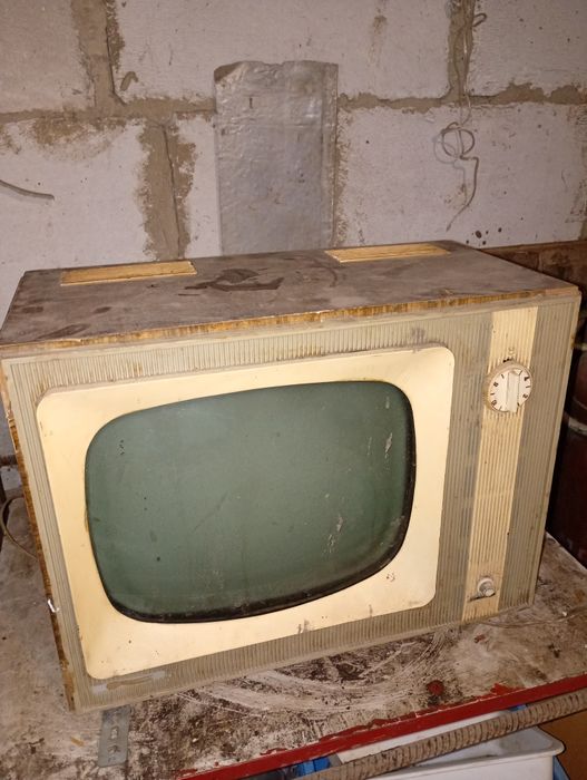 Весна 3  телевізор