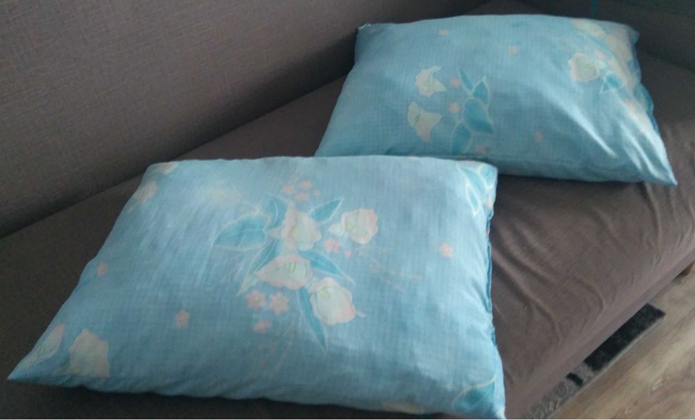 Две подушки гипоаллергенный наполнитель хорошо пропускает воздух