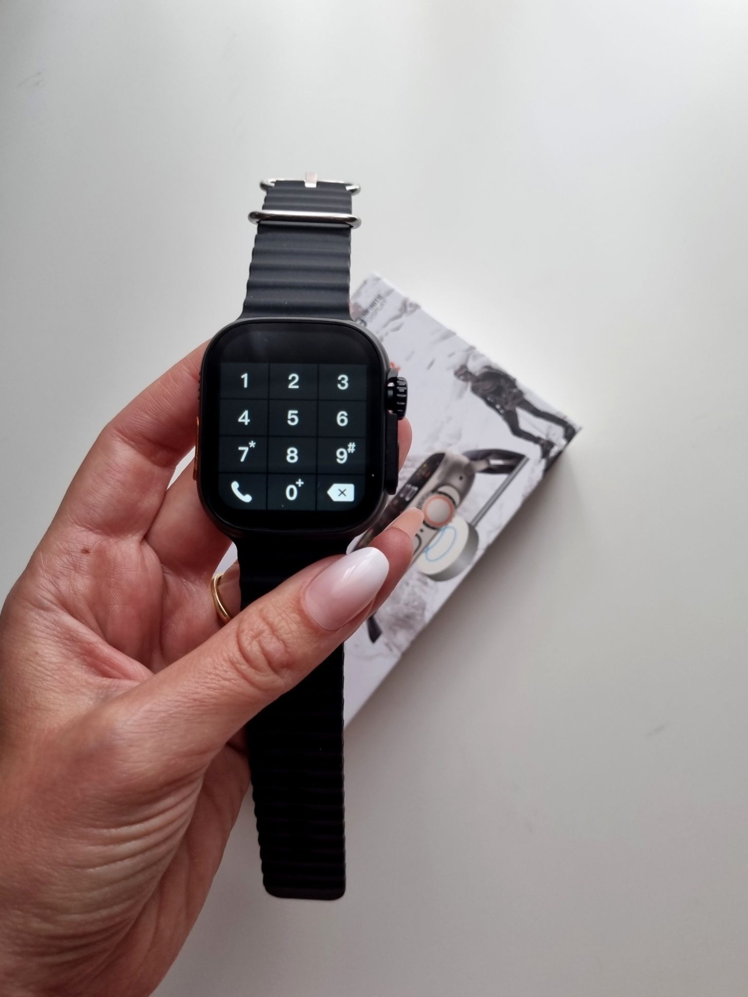 Smartwatch czarny nowy w pełni sprawny