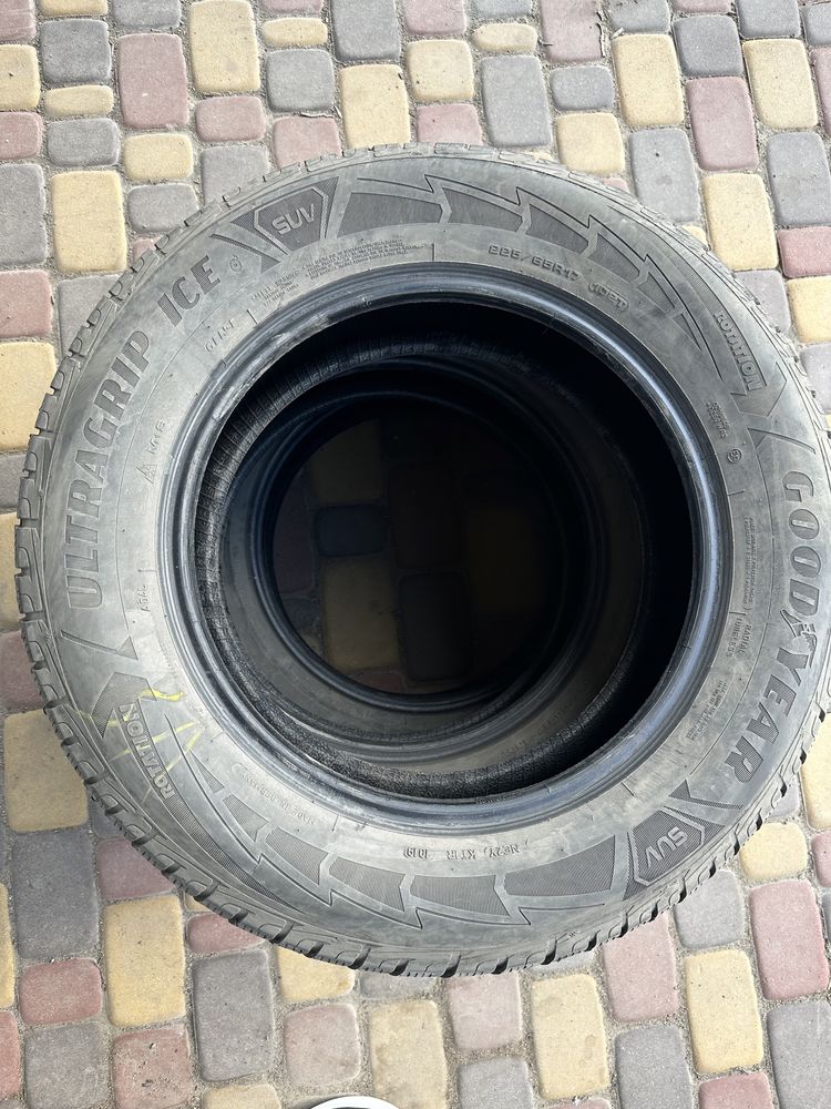 Прода резину зимнюю GoodYear 225/65/R17