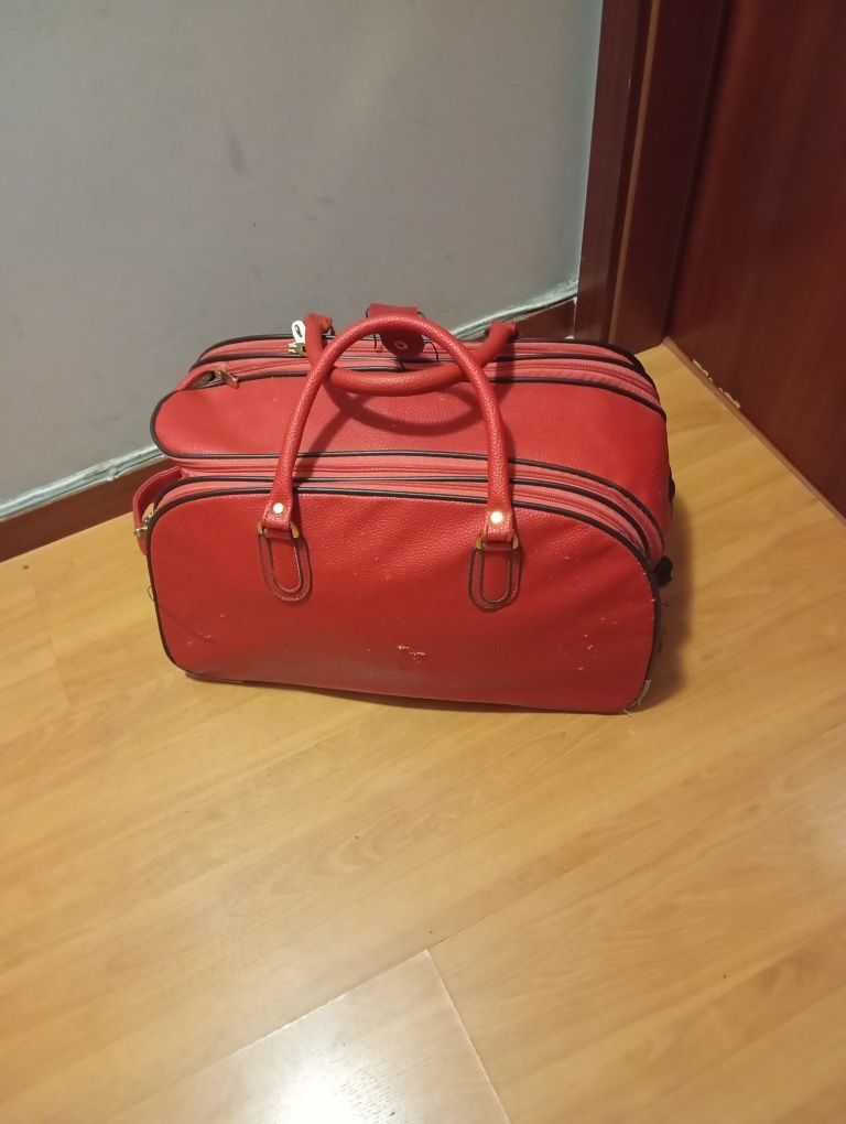 Vendo mala de viagem troley
