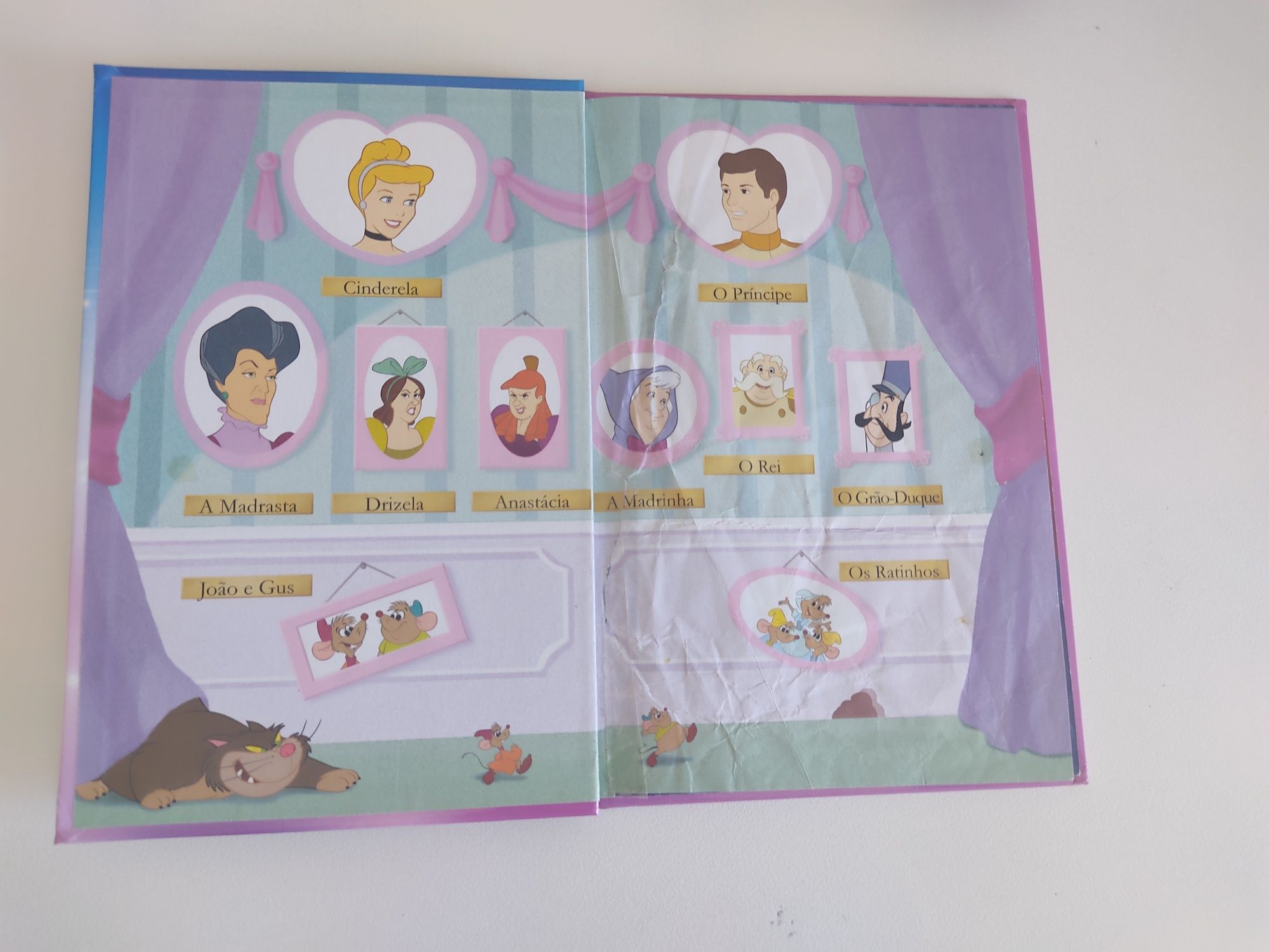 Cinderela - Clube do Livro Disney - Livro Infantil