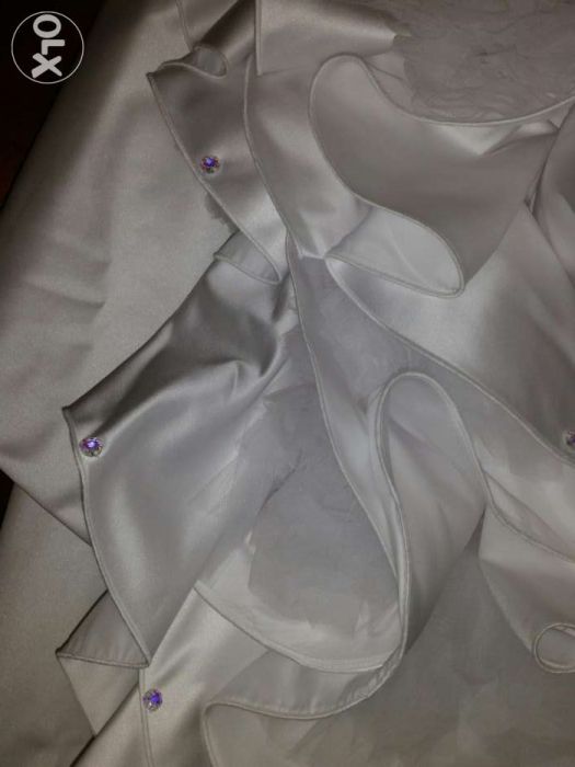 Suknia ślubna swarovski odkryte plecy