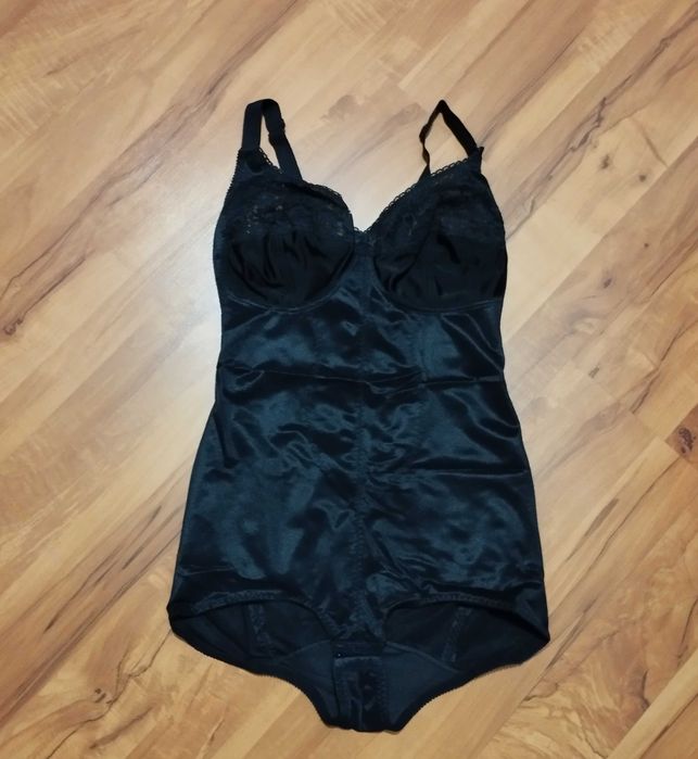 Боді C&A чорний атласний для корекції фігури р."L"- 80-C