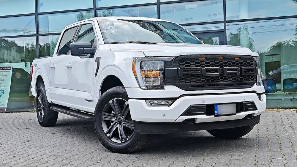 Ford F150 3,5 HYBRYDA 429km ROCZNA GWARANCJA jak NOWY piękny wygląd