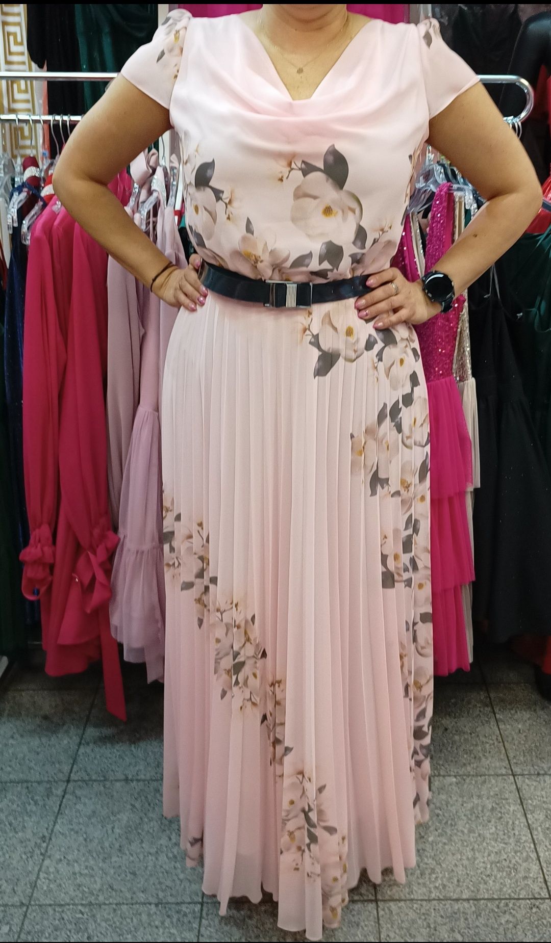 Elegancka sukienka wizytowa