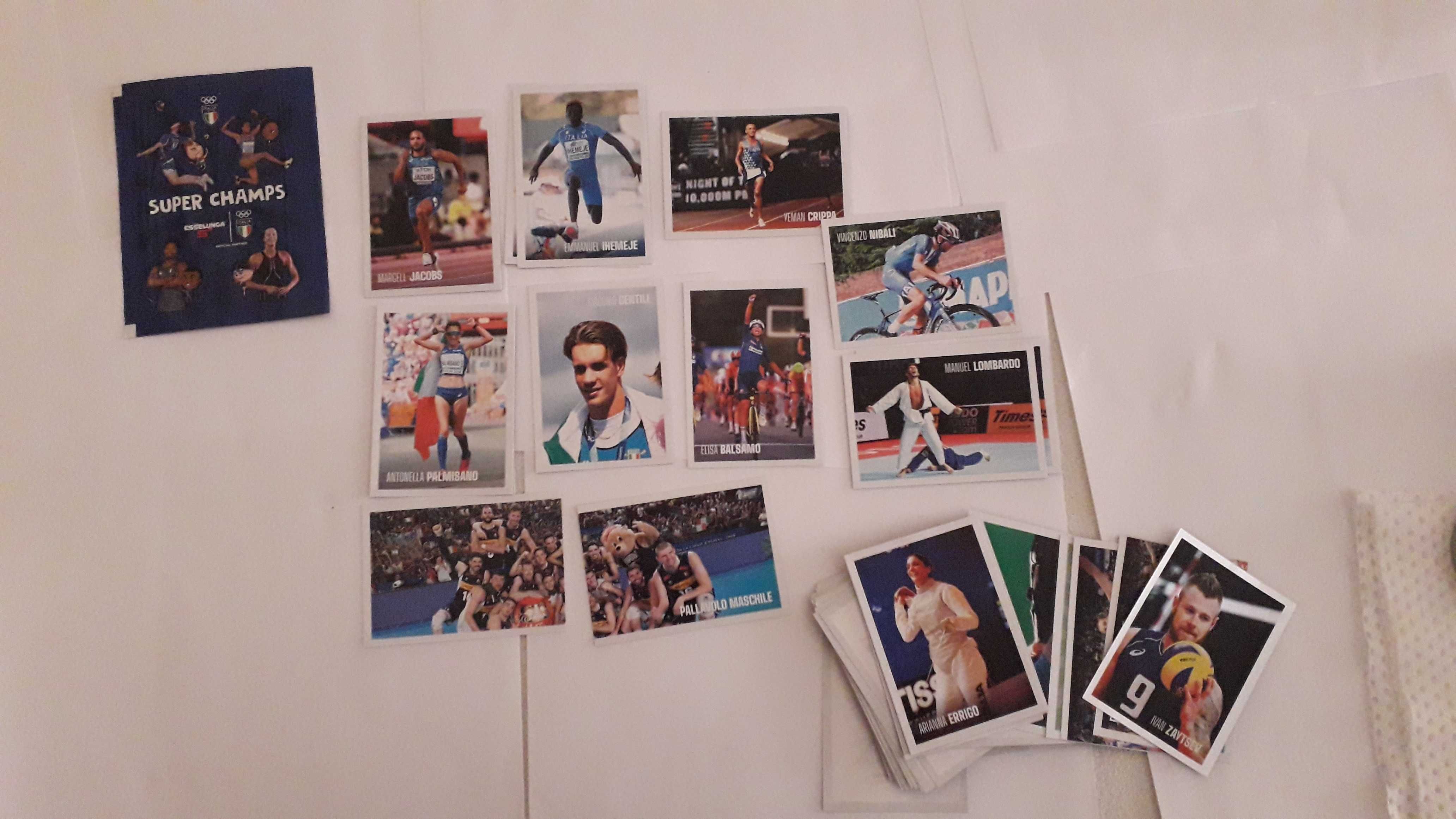 22 cromos  e saqueta Super Champs