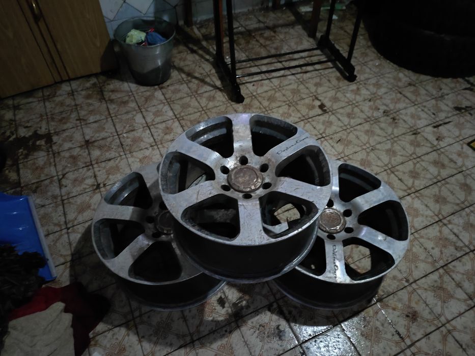Продам диски на Паджеро вагон 4