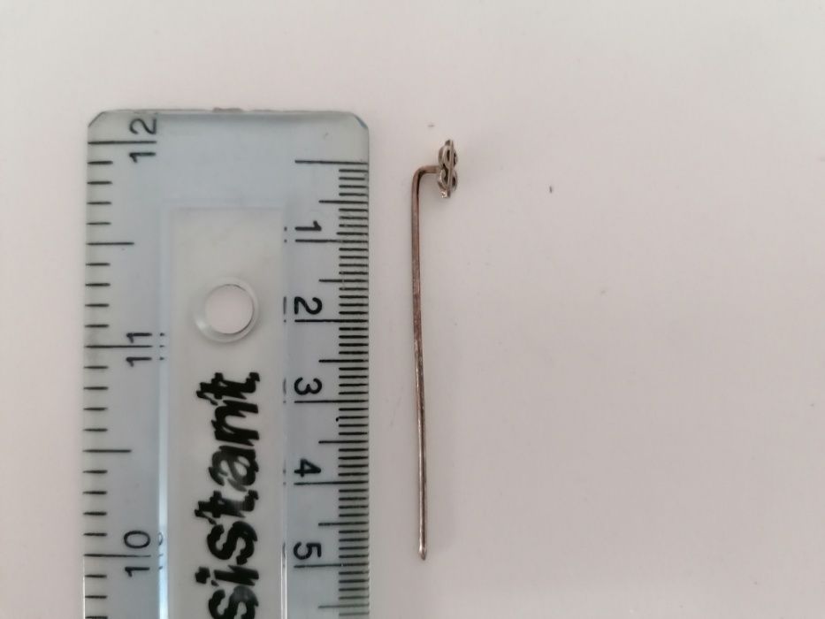 Pin com simbolo de escudo/ dolar $