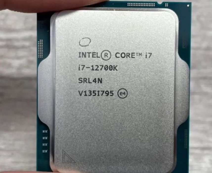 Pack Motherboard Asus ROG Maximus Z690 Hero + CPU i7-12700K