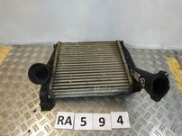 VAG Touareg 02- Audi Q7 05- радіатор інтеркулера  RA0594 7L6145803D